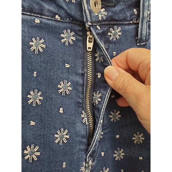 Pilcro Anthropologie Embroidered High-Rise Bootcut Denim Jeans Size 32 - Picture 3 of 7
